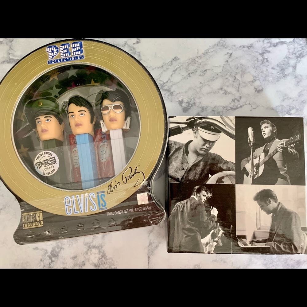 Elvis Presley Pez and blank notecards NEW